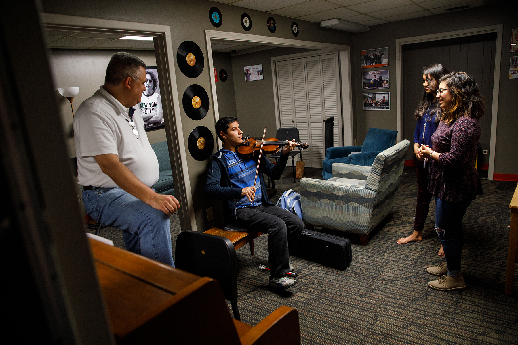 Music Students in studio with faculty