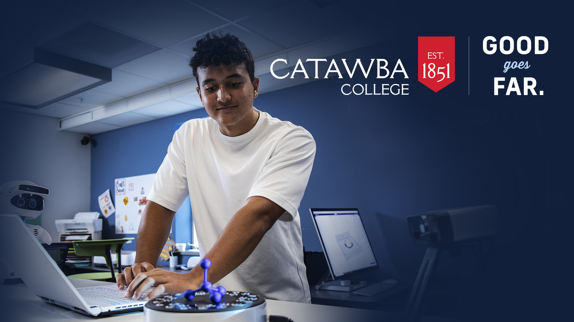 Students in Digital Learning Lab DLL - Good Goes Far at Catawba College -